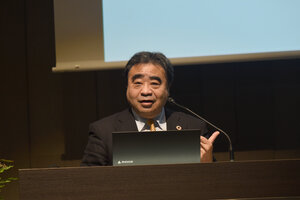 講演1：江崎浩教授.JPGのサムネイル画像
