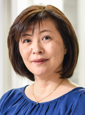 辻　佳子